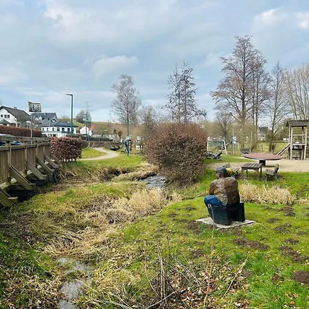 Theodor - Wandern Am Biggesee