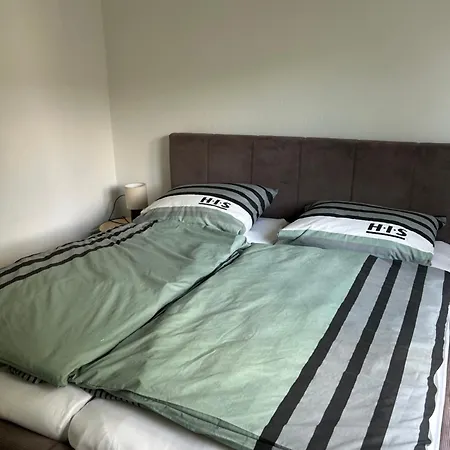 Theodor - Wandern Am Biggesee Daire