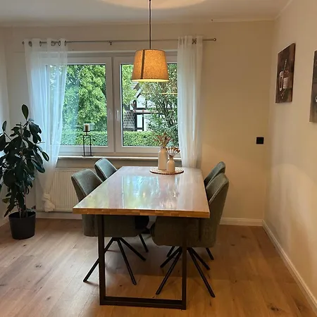 Theodor - Wandern Am Biggesee * 아텐도른