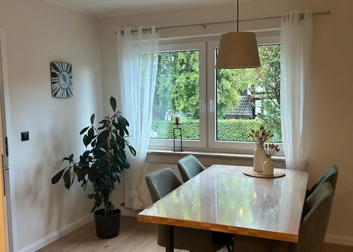 Theodor - Wandern Am Biggesee *